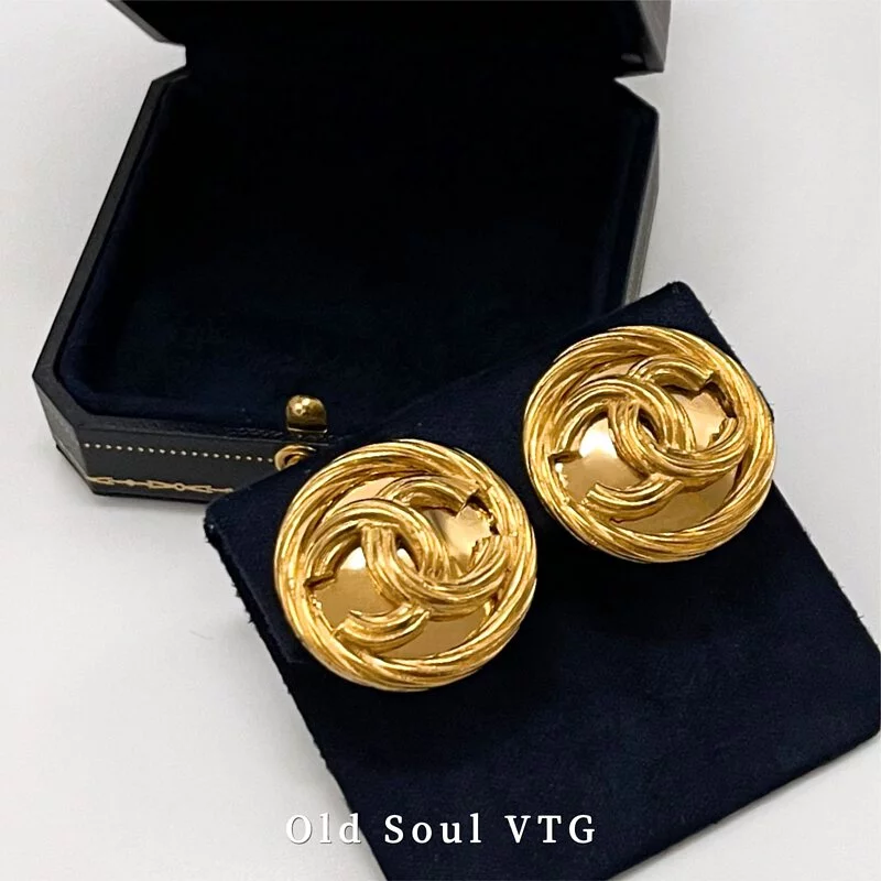 𝐂𝐡𝐚𝐧𝐞𝐥 編織雙C耳環