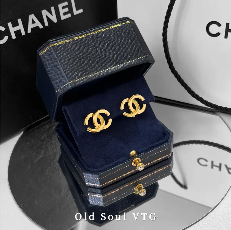 𝐂𝐡𝐚𝐧𝐞𝐥 經典雙C耳夾