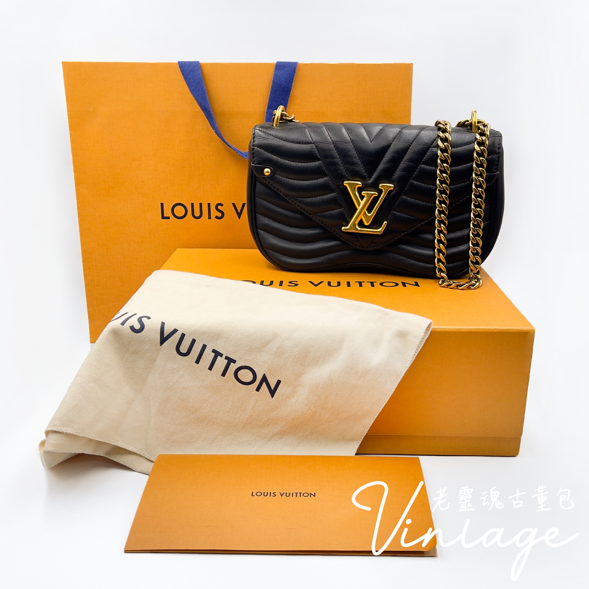 LV New Wave 黑金屁桃包